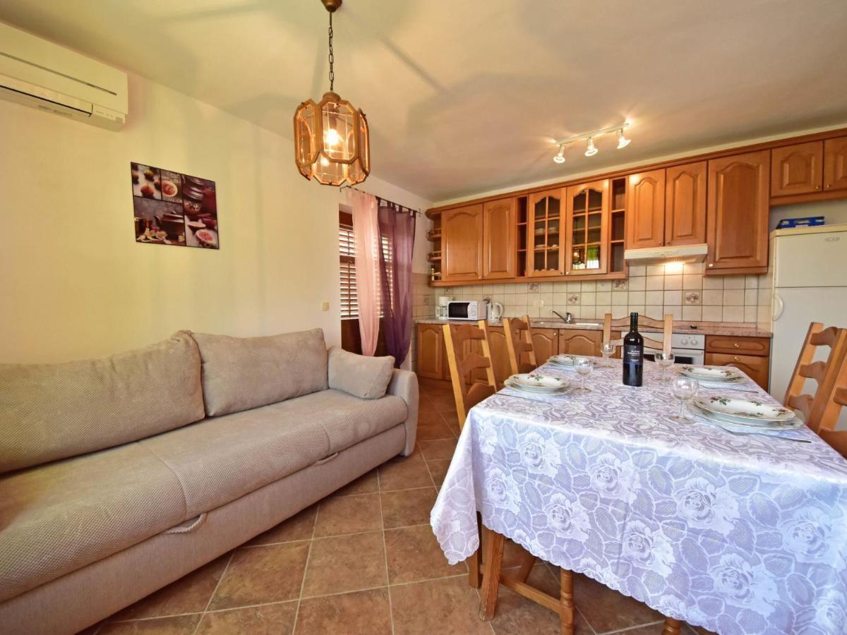 Apartment Villa Karolina By Interhome Opric Εξωτερικό φωτογραφία